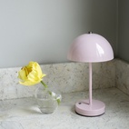 Bordlampe, oppladbar Lova, lysrosa