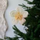 Weihnachtsdeko Blume mit Klammer Weiß