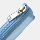 Federmäppchen aus hellblauem Mesh