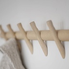 Hook strip Hillmond 5 hooks White pigmented