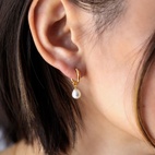 Øredobber Treasure Pearl Hoops Gull
